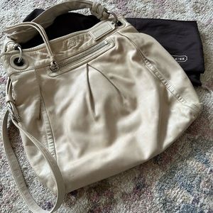 Cream leather coach bag with removable cross body strap